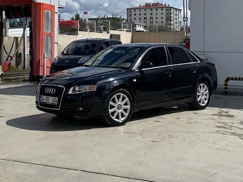 AUDİ 